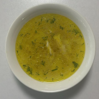 Ет қосылған макарон сорпасы / Суп с макаронными изделиями с мясом