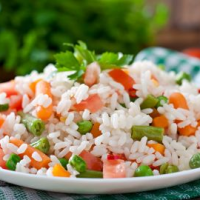 Көктем көкөністерімен күріш